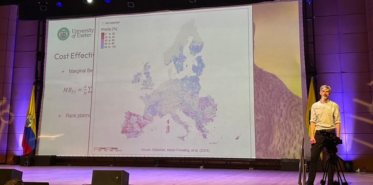 Ben presenting Colombia